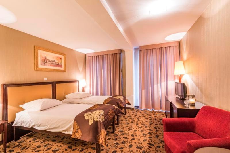 Great Polonia Krakow Kazimierz Aparthotel Bagian luar foto